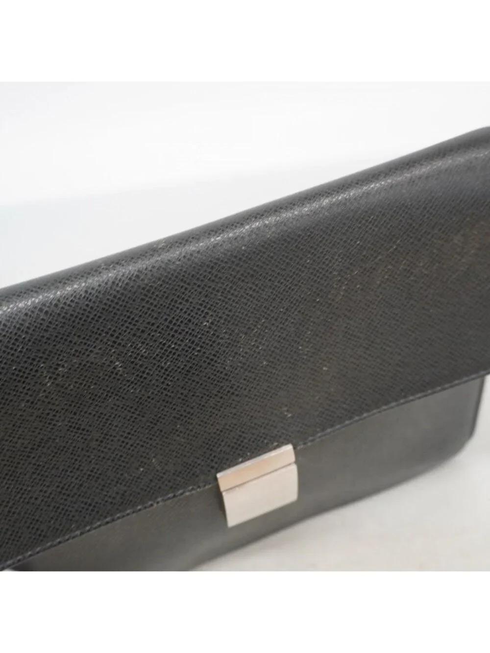 Louis Vuitton Clutch Taiga Selenga Ardoise